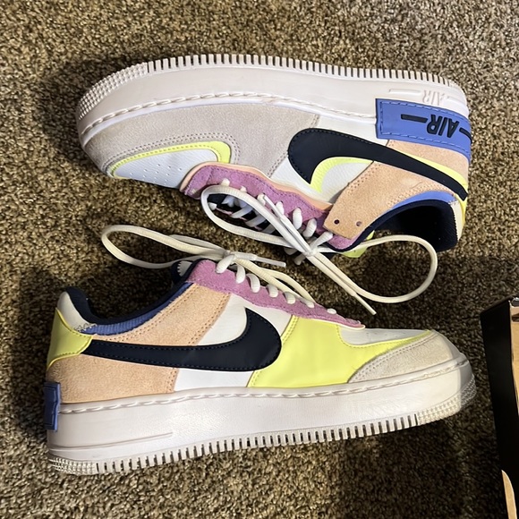 Wmns Air Force 1 Shadow 'Crimson Tint Volt' - Picture 4 of 4